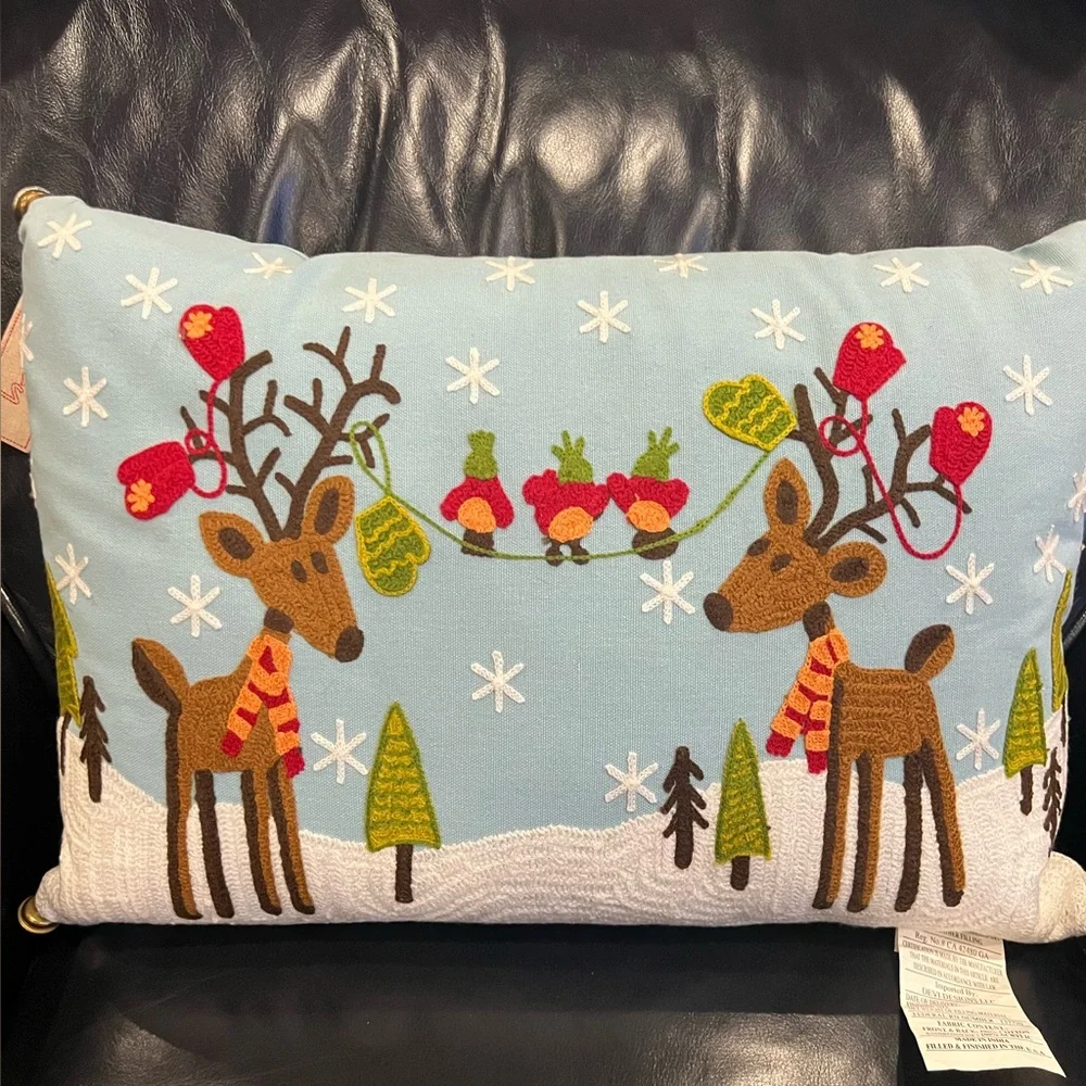 NWT Reindeer Christmas Crewel Throw Pillow Devi Designs